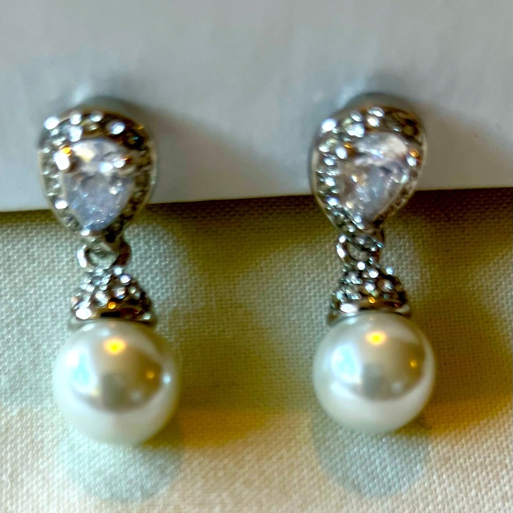 Spring Street Pearl and Cubic Zirconia Drop Earrings, New With Tags - Picture 15 of 16